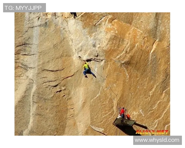 成都攀岩队力量之争引发热议攀岩运动的未来发展与挑战